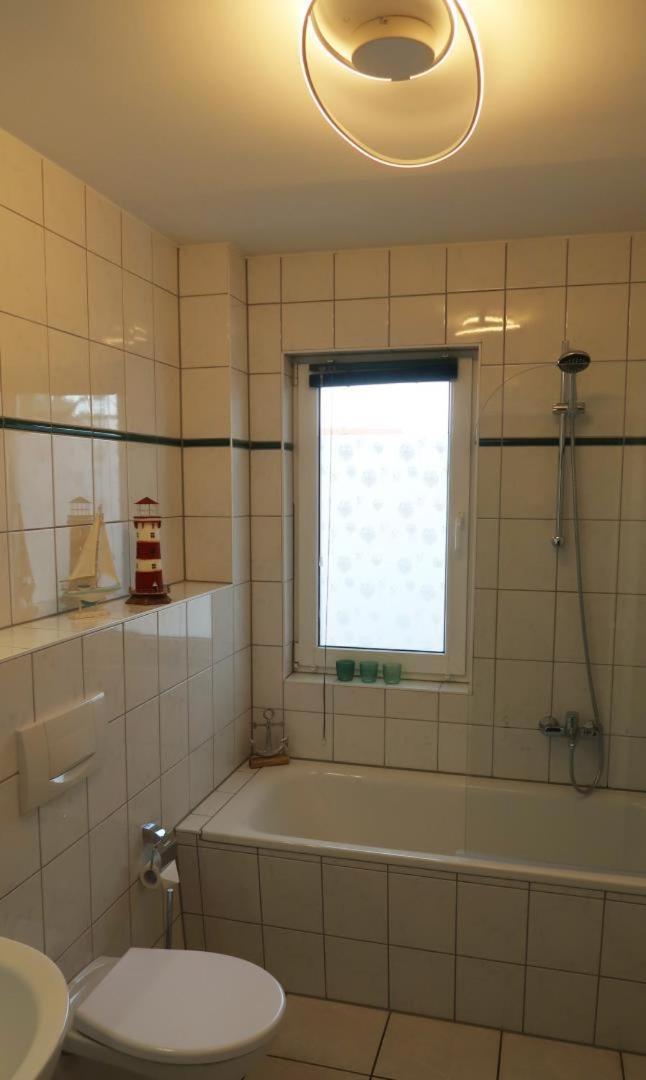 Wohnung 9 Meer-Ruhe Im Haus Stranddistel Komfortable Ferienwohnung Im 1 Og Fuer 4 Personen In Цингст Екстер'єр фото